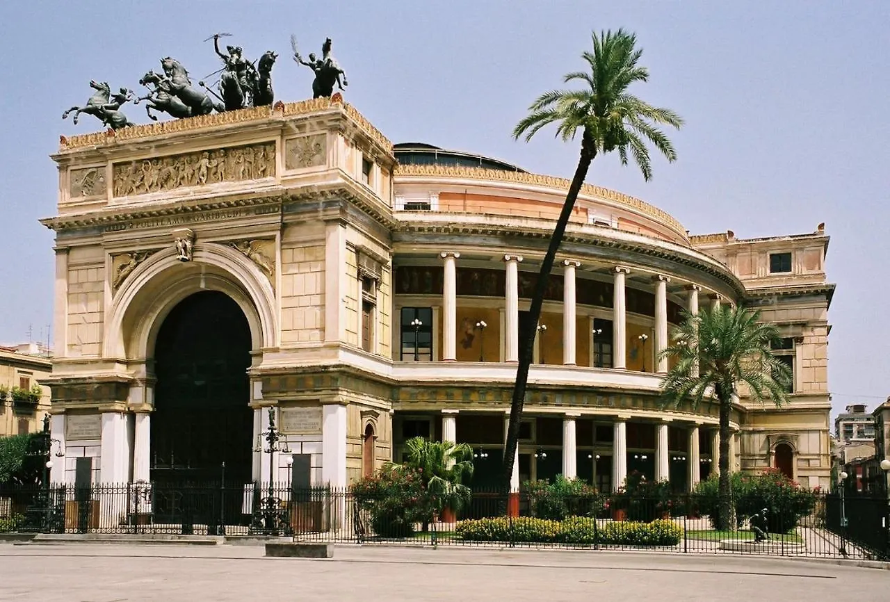 Bed & Breakfast Alba Central City Palermo Italy