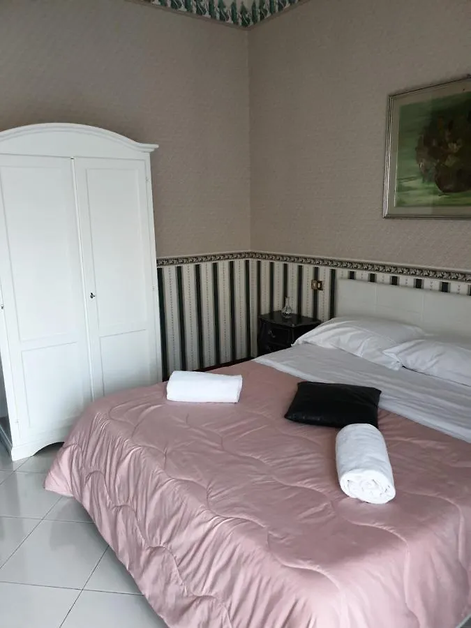 Bed & Breakfast Alba Central City Palermo Italy